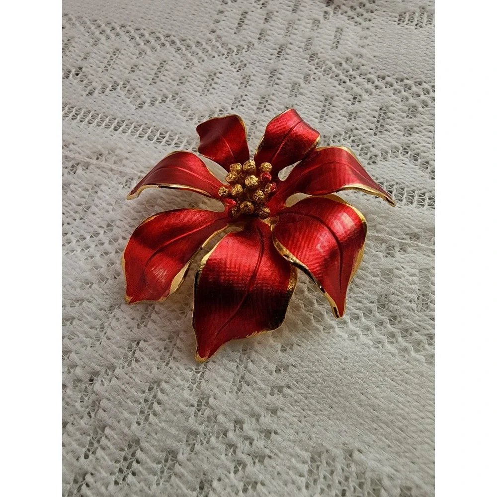 Vintage Christmas Poinsettia Brooch Pin By Cerrito Red Enamel Love Symbol Gift